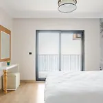 Beachfront Cliff House - Private