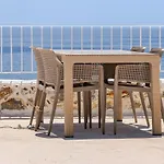 Case de vacanță Beachfront Cliff House - Private