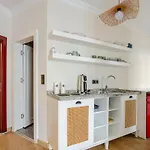 Beachfront Cliff House - Private *