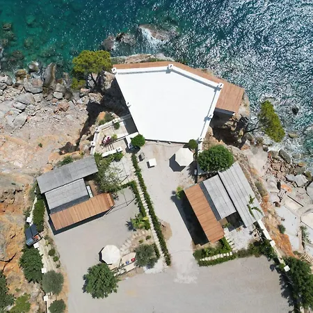 Beachfront Cliff House - Private 度假居 *