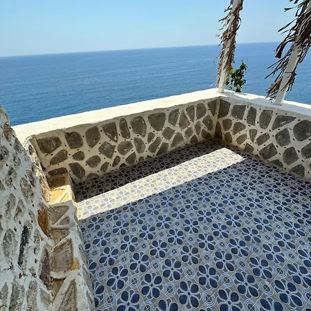 Beachfront Cliff House - Private *