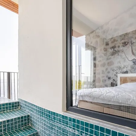 Beachfront Cliff House - Private 度假居 *