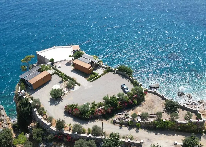 Beachfront Cliff House - Private Alanya