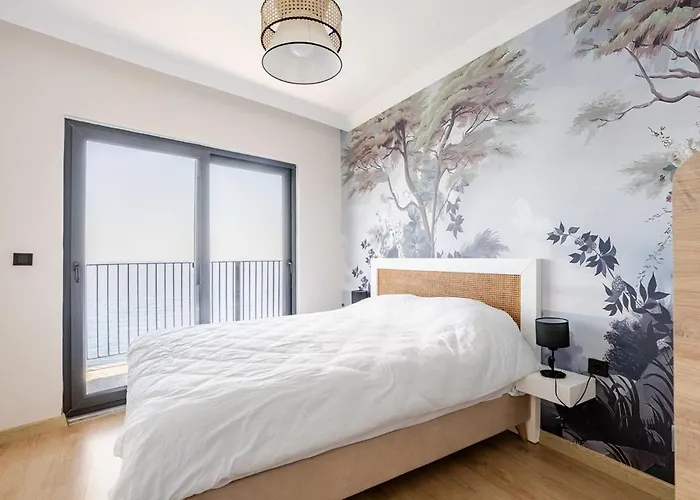 Beachfront Cliff House - Private Casa vacanze *