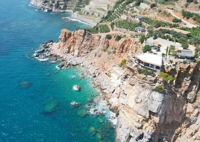 Holiday home Beachfront Cliff House - Private *